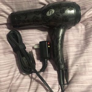 Blow dryer New condition